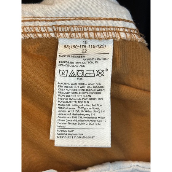 GAP 5" Women's High Rise Girlfriend Khaki Shorts, Plus Size 18, Lot of 4 - Picture 9 of 15